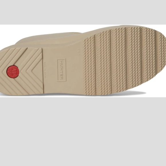 NWT Hunter Tall Insulated Tan Boots 6M - Picture 3 of 13